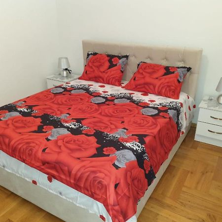 Montenegrin Beauty Star Daire Bar Dış mekan fotoğraf